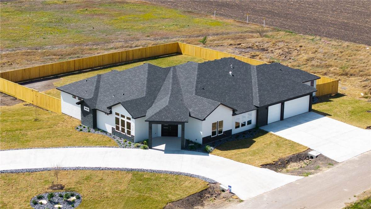 4709 Merlot Court - Photo 1
