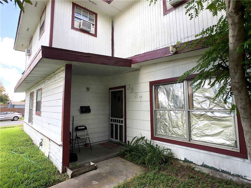 3637 Lamont St - Photo 1
