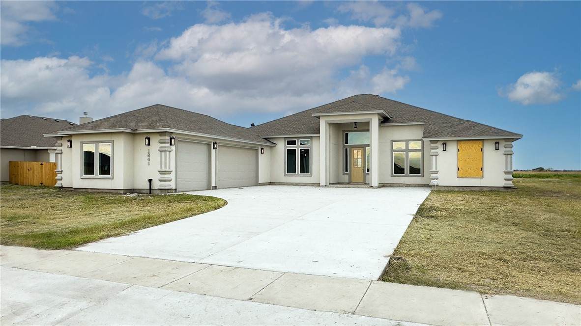 1841 Papa Mori Drive - Photo 1