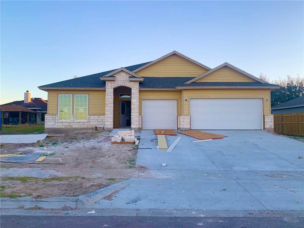 107 Compton - Photo 1