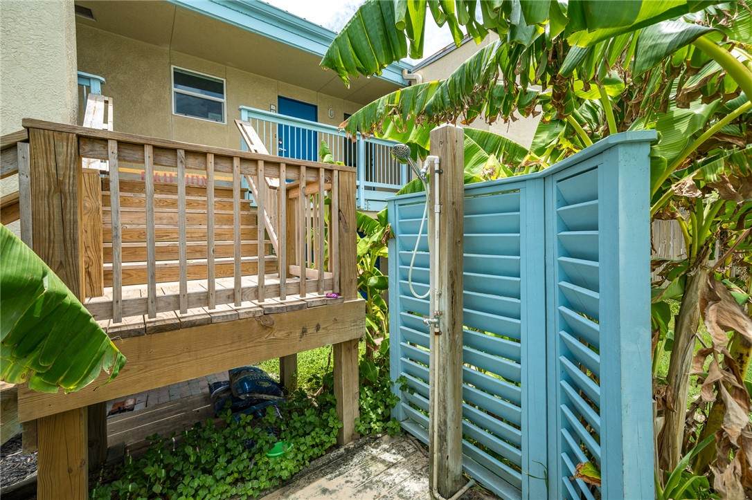 810 Banyan Beach Drive - Photo 1