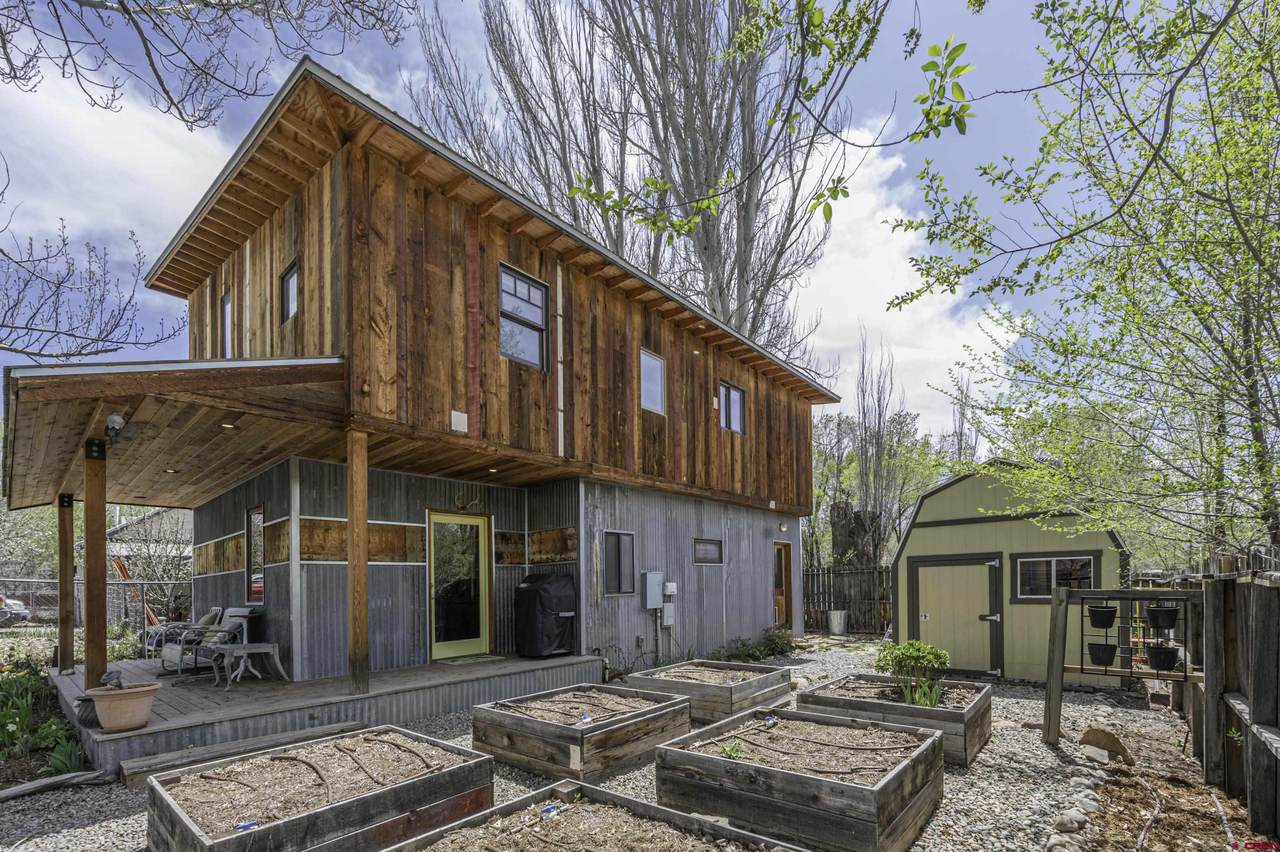 450 E 30th Street - Photo 1