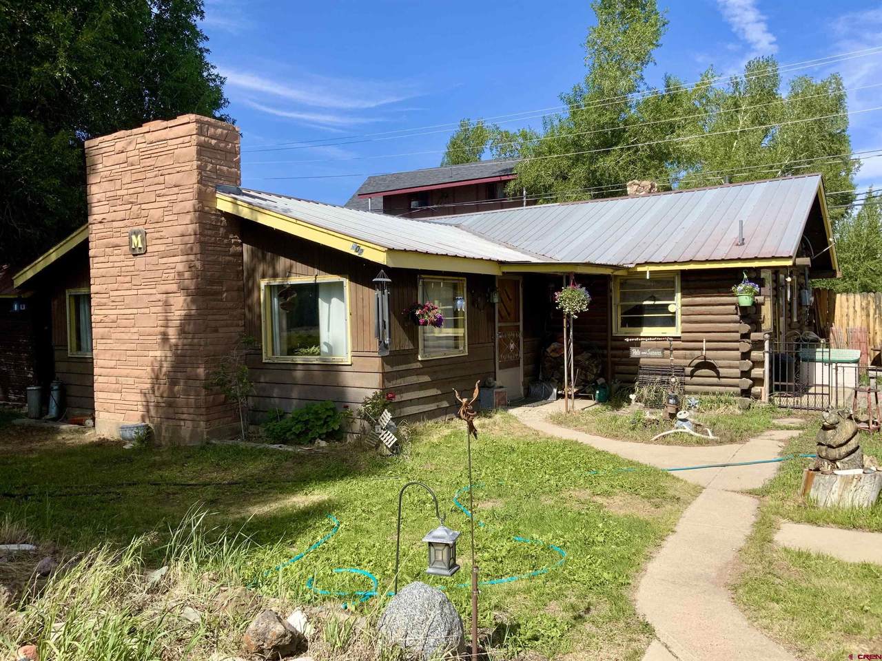 502 11th Street - Photo 1
