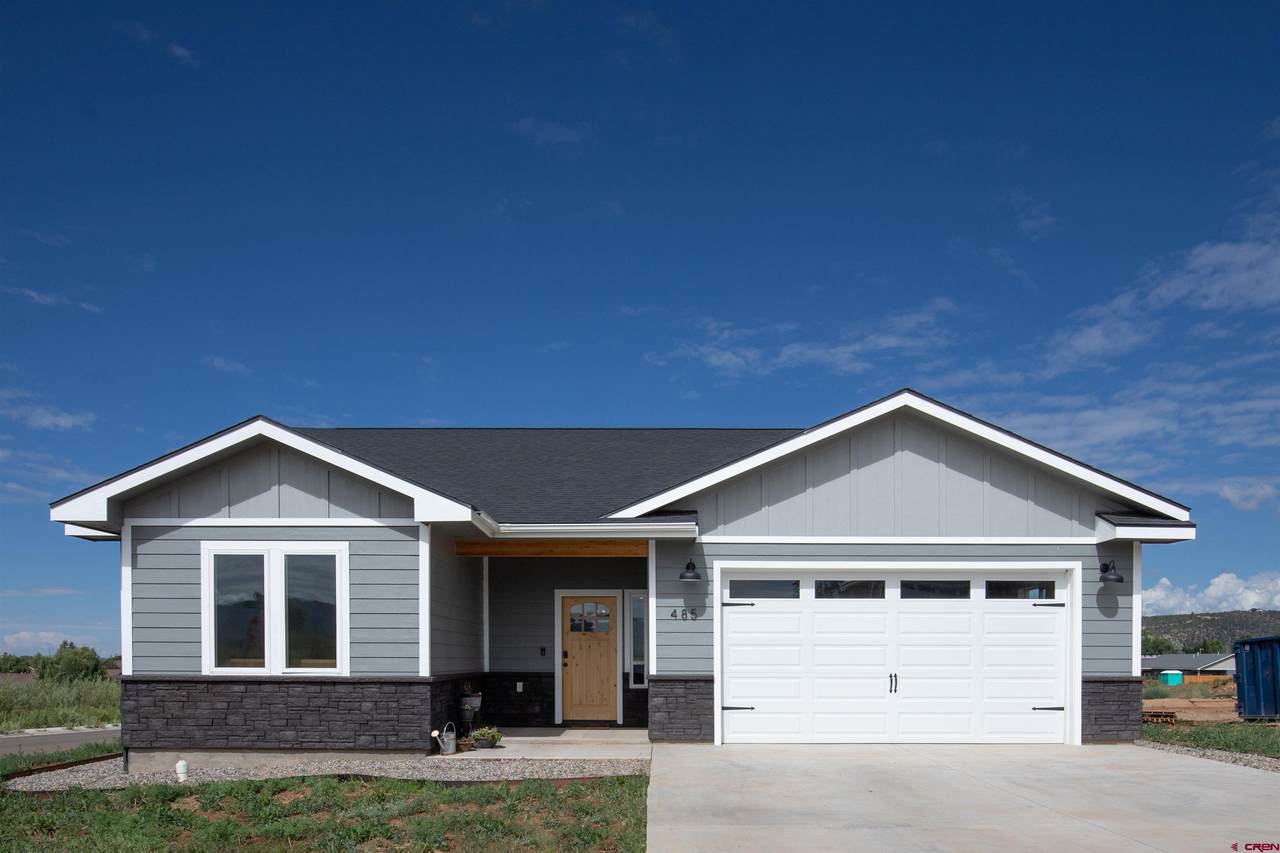 485 Sunflower Lane - Photo 1