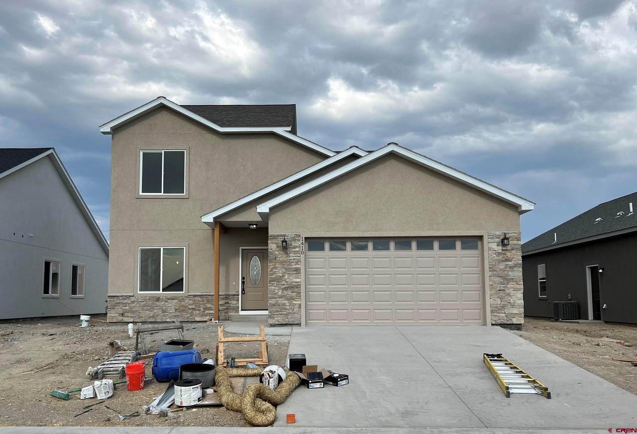 1410 Blue Creek Avenue - Photo 1