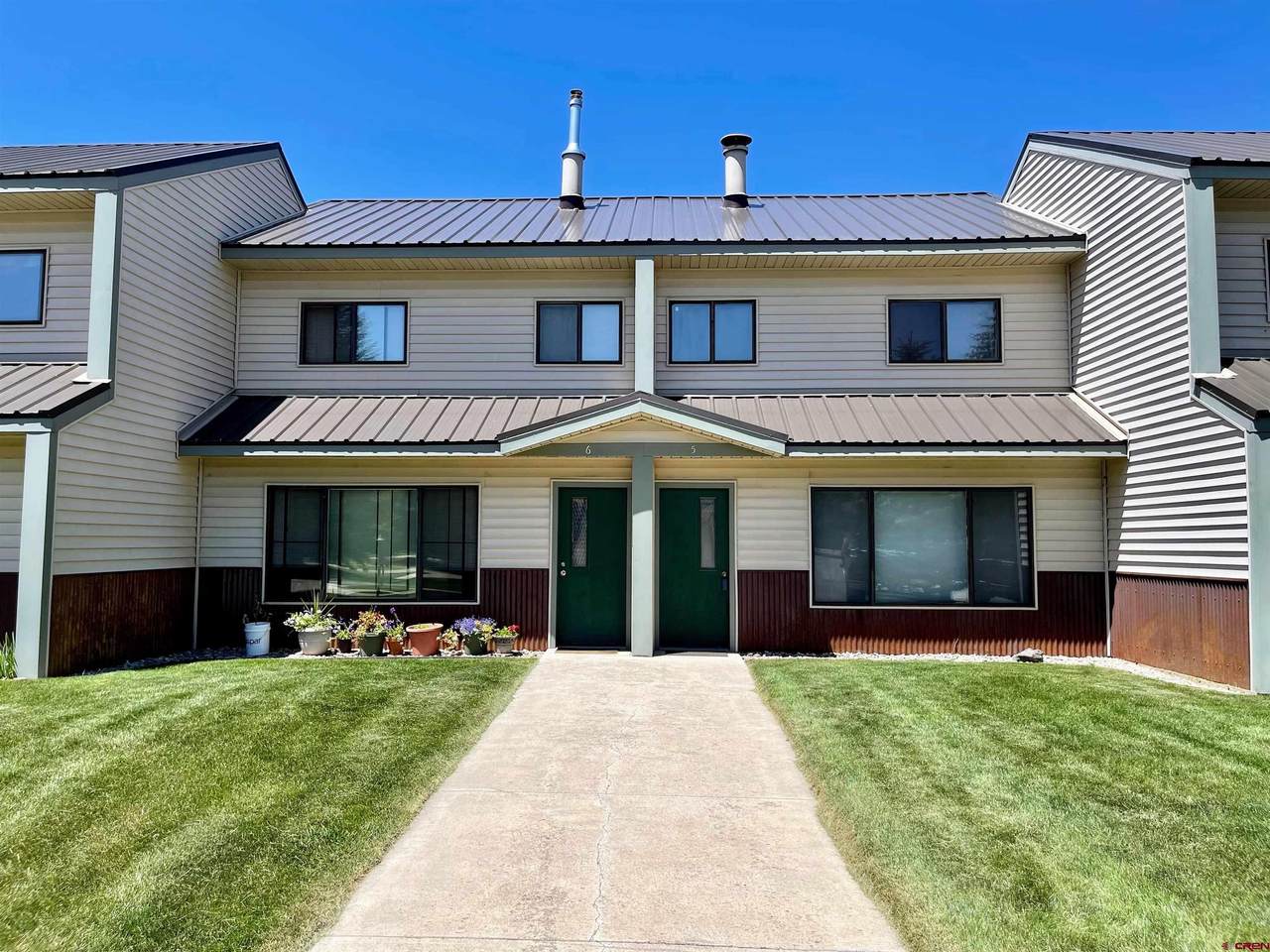 284 Talisman Drive - Photo 1