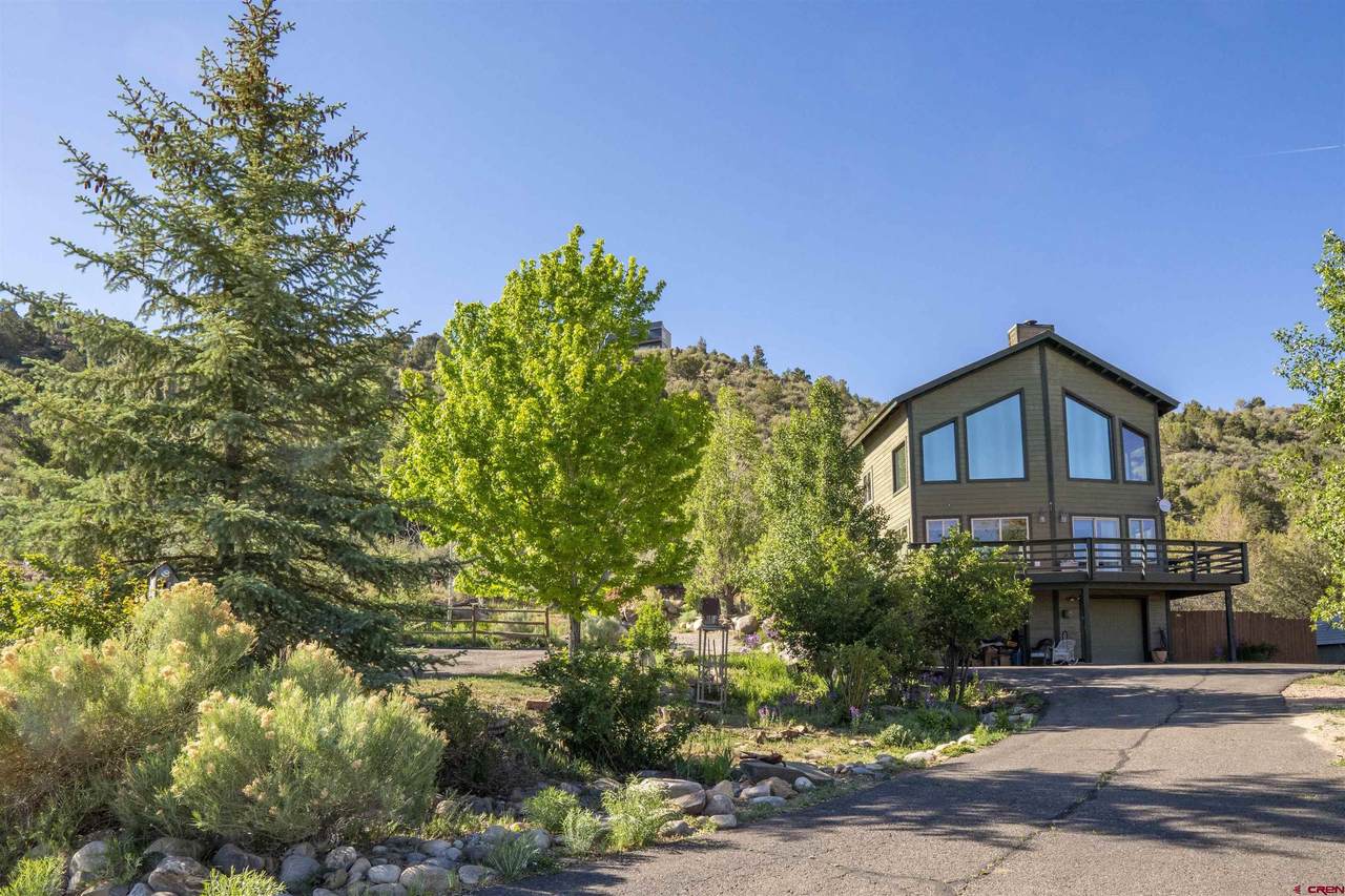 533 Bardin Drive - Photo 1