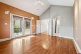 690 4th Avenue - Photo 15