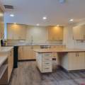 302 Queen Street - Photo 32
