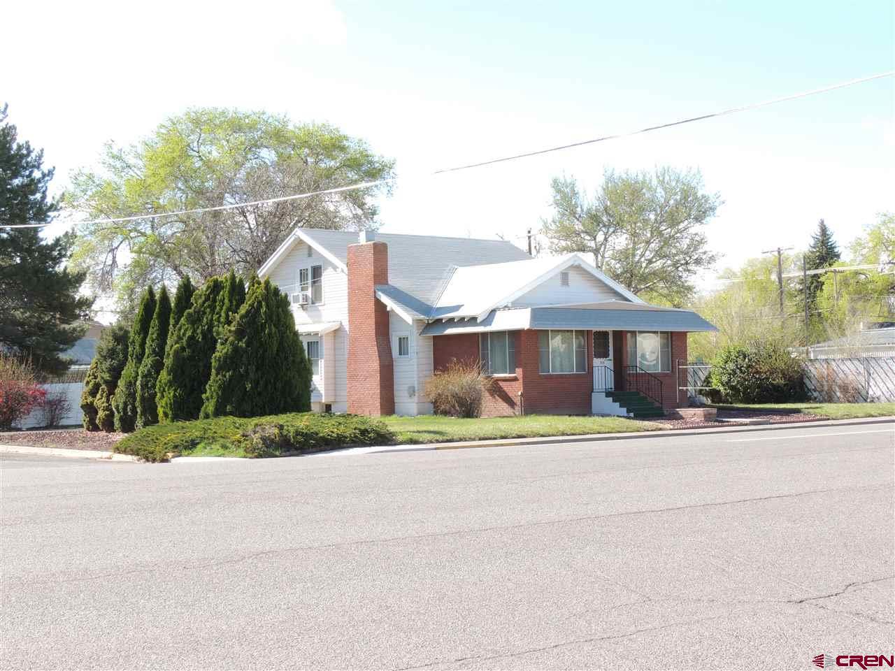 934 Main - Photo 1