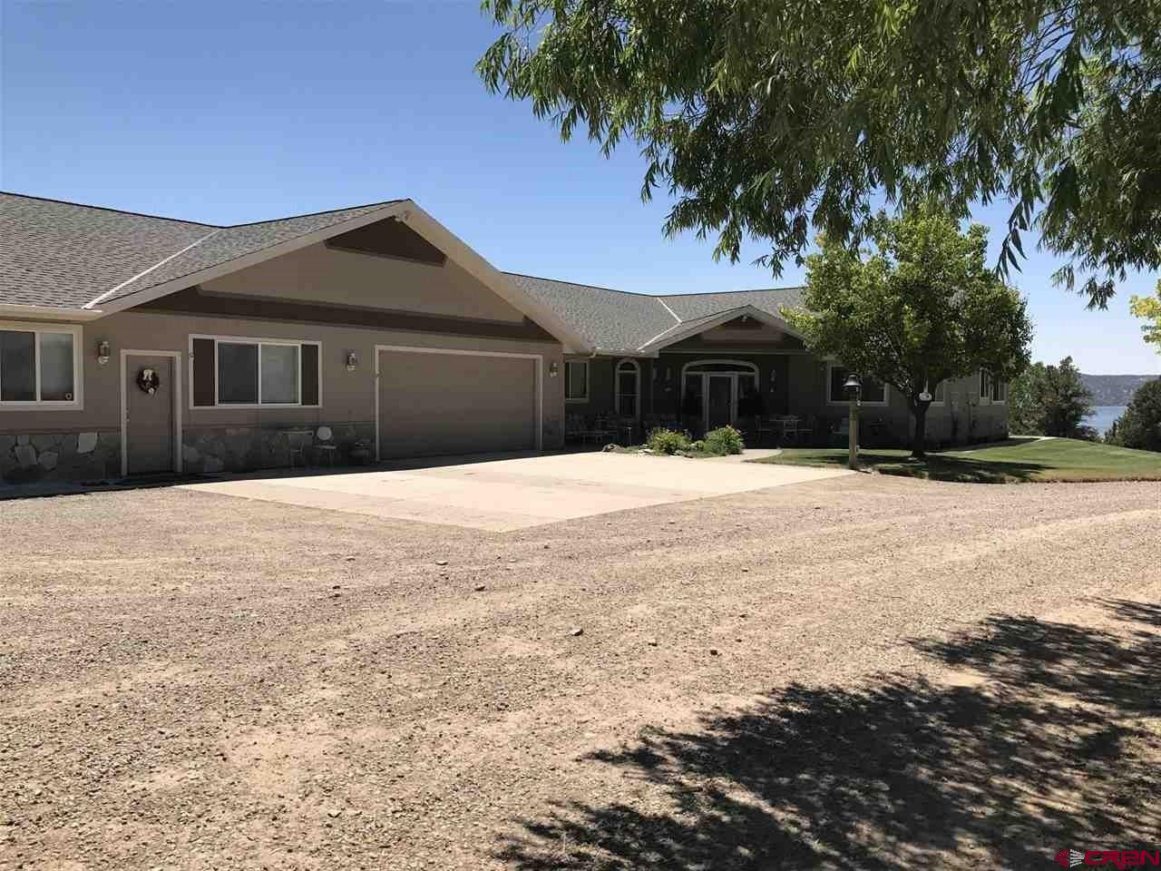 565 Candlelight Court - Photo 1