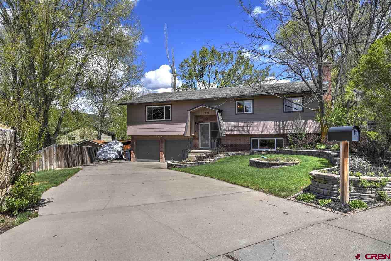 20 Maple Dr - Photo 1