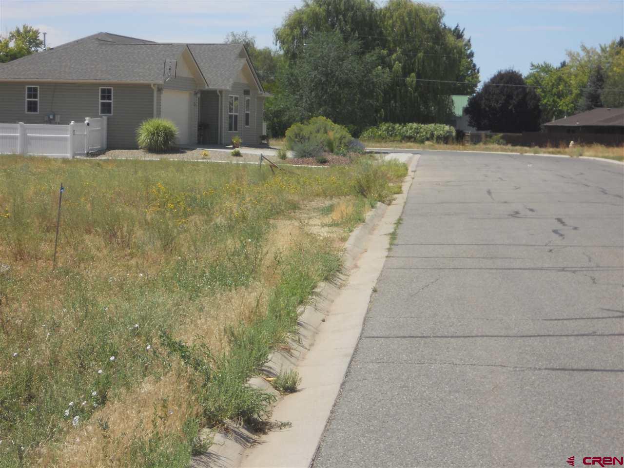 522 Juniper Place - Photo 1