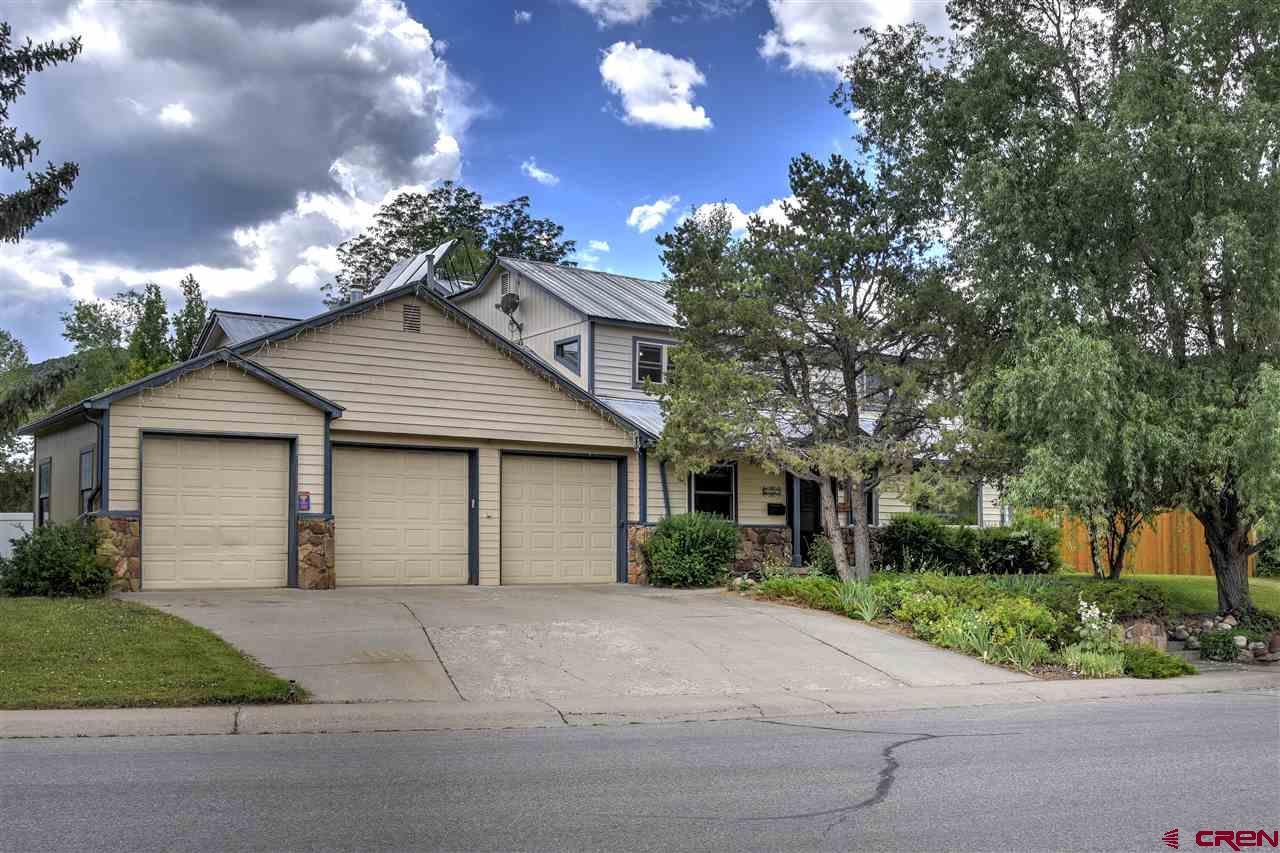 2227 Delwood Dr - Photo 1