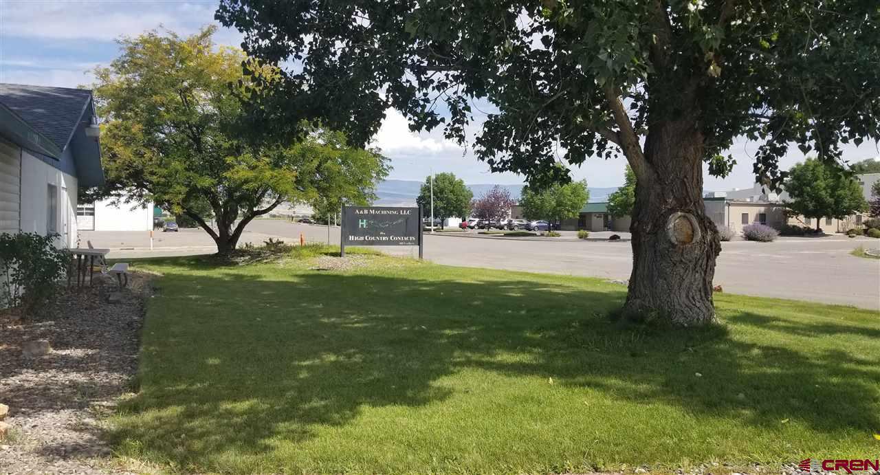 685 Industrial Boulevard - Photo 1