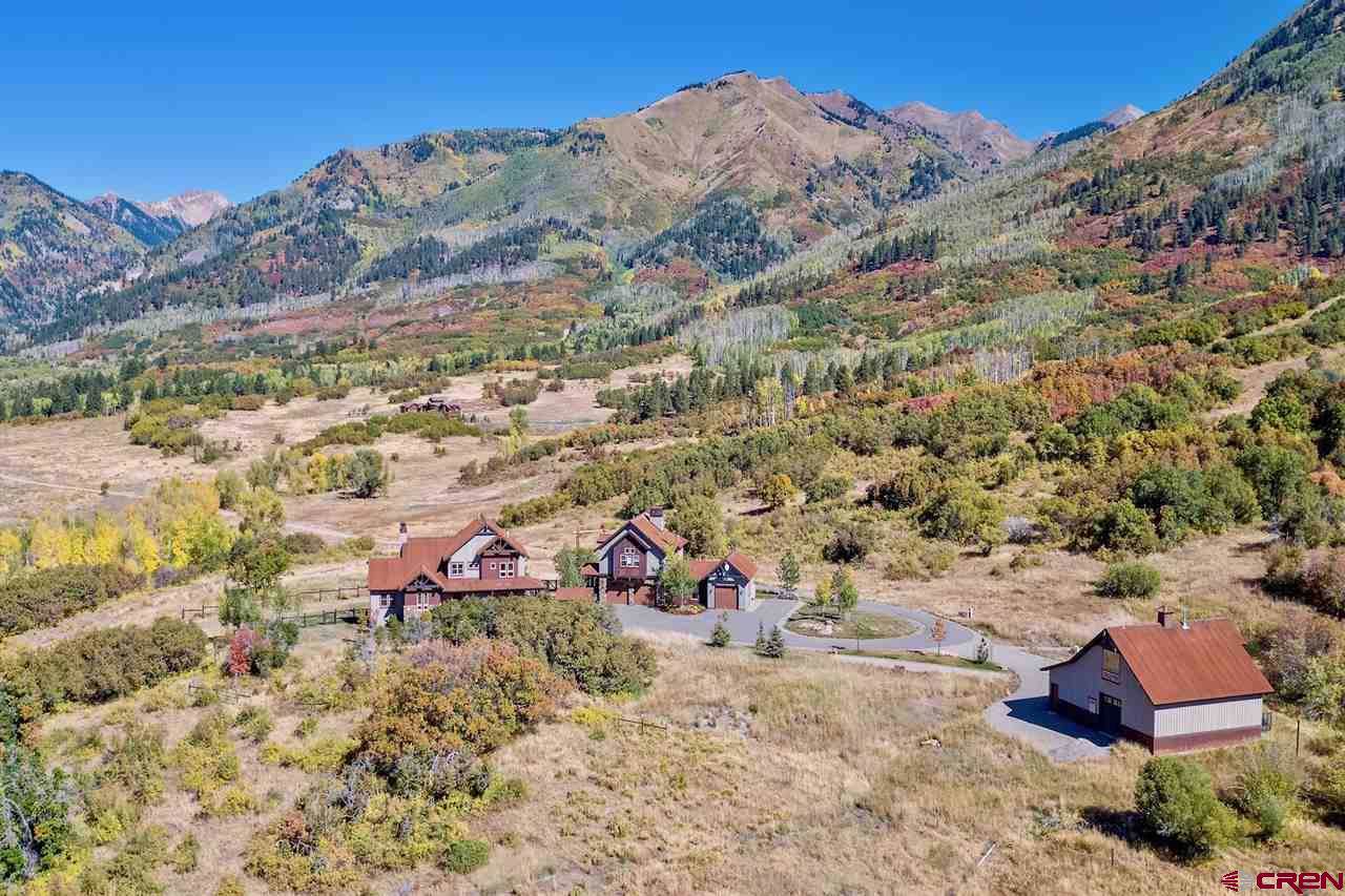 426 Deadwood Trail - Photo 1