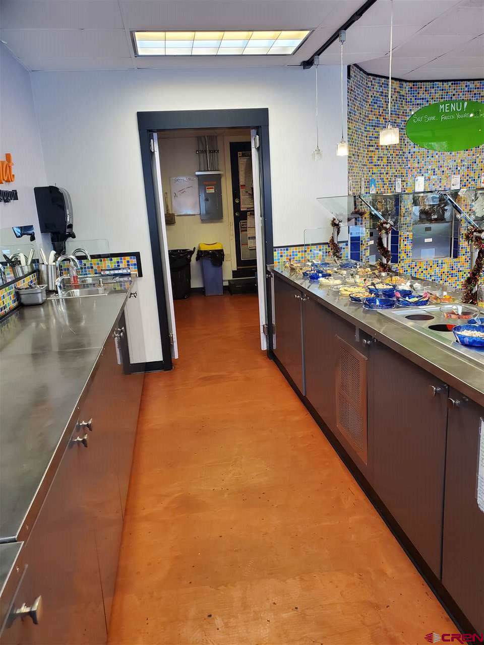 600 Main Avenue - Photo 1