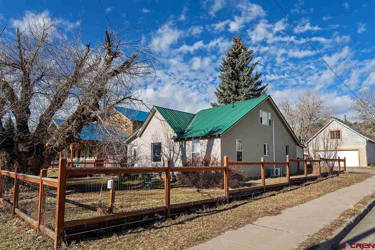 2347 3rd Avenue - Photo 1