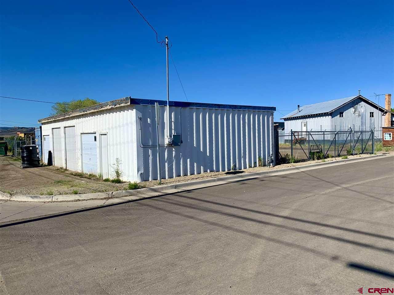 417 Bidwell Street - Photo 1