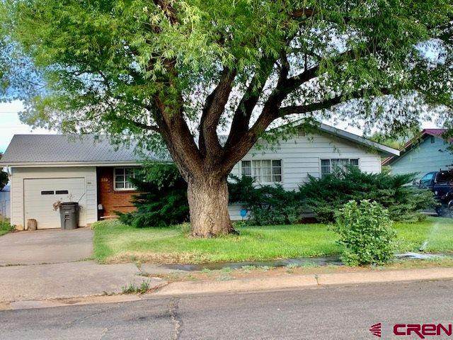 910 Cedar Street - Photo 1
