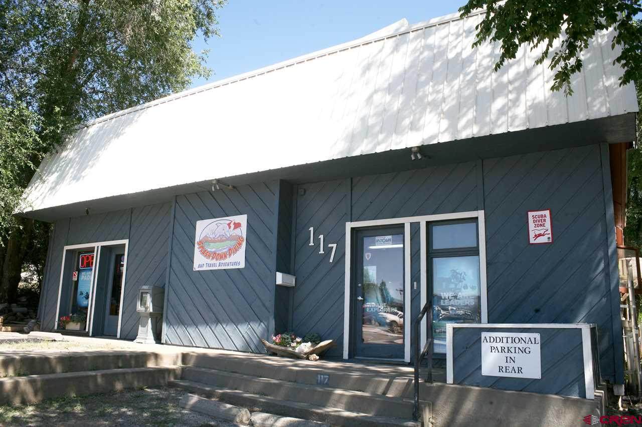 117 32nd Street - Photo 1