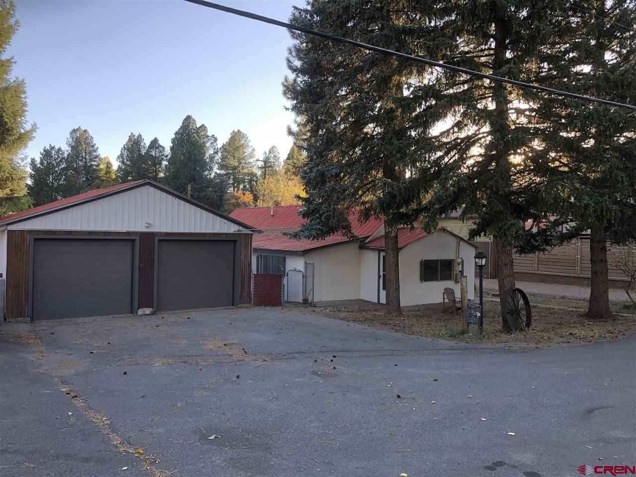 402 28th Street - Photo 1