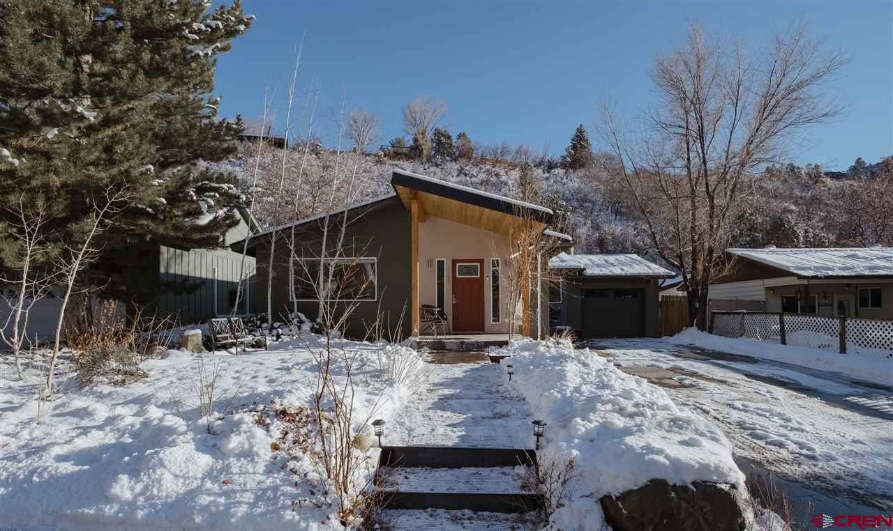 1102 Oak Dr - Photo 1