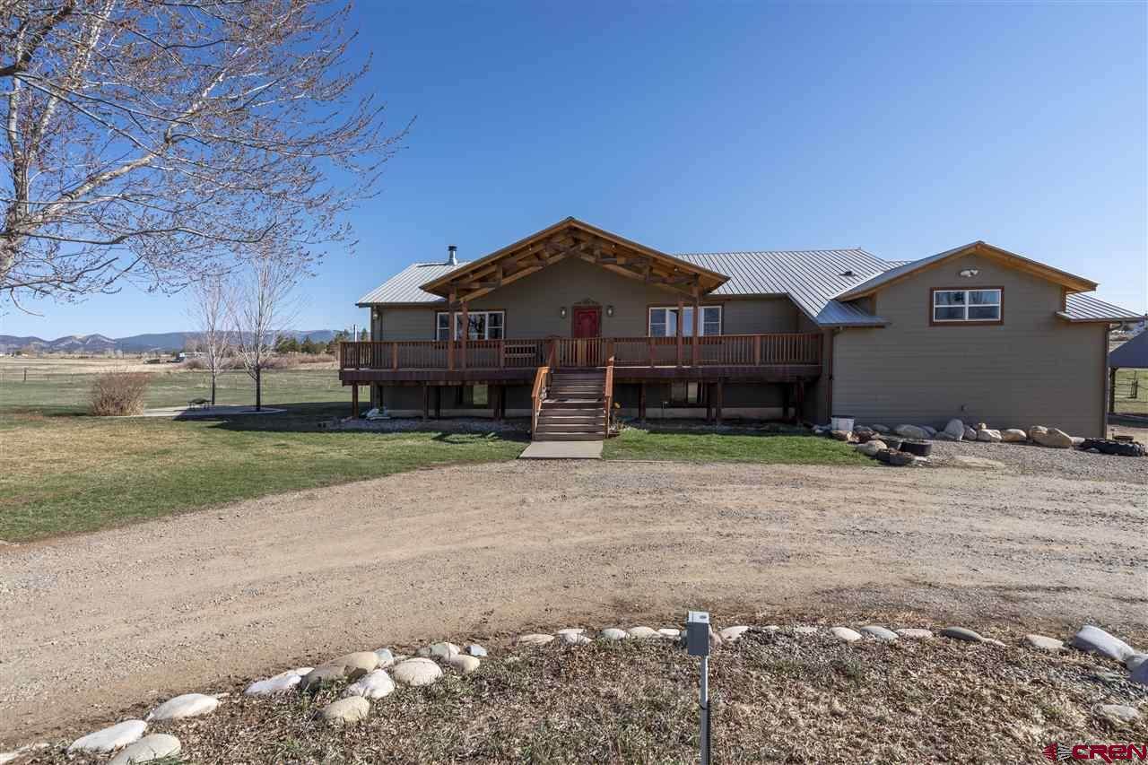 320 Clover Place - Photo 1