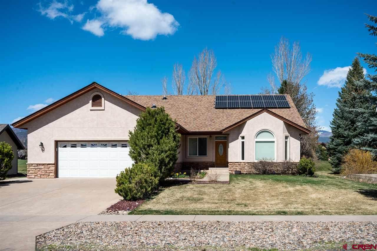 77 Pebble Drive - Photo 1