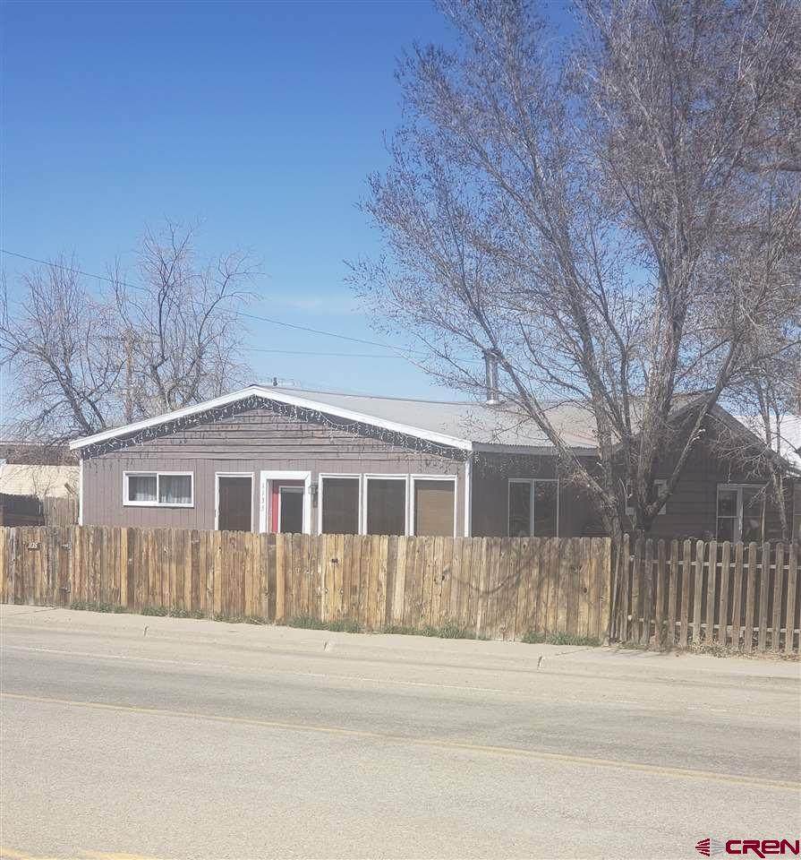 1135 Grand Avenue - Photo 1