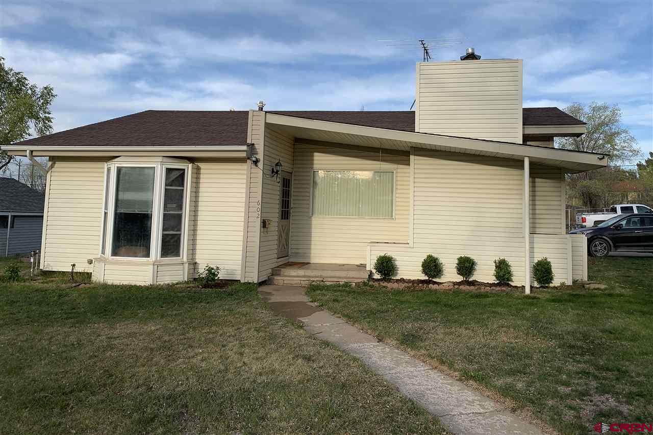 602 Ash Street - Photo 1