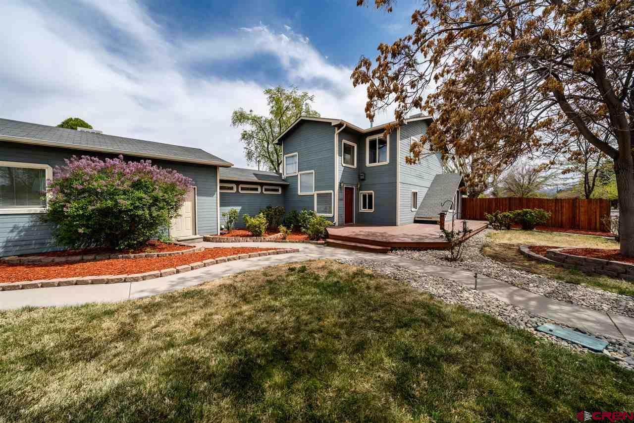 1905 Orchard Avenue - Photo 1