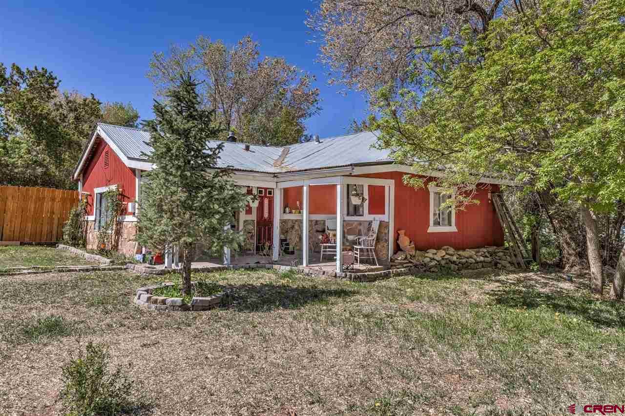 114 Montezuma Street - Photo 1