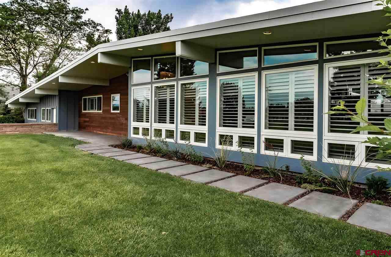 1815 Main Street - Photo 1