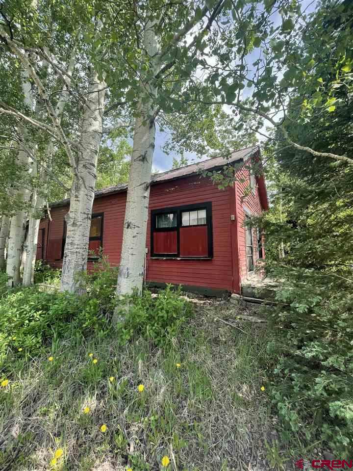 201 E. Mantz Avenue - Photo 1