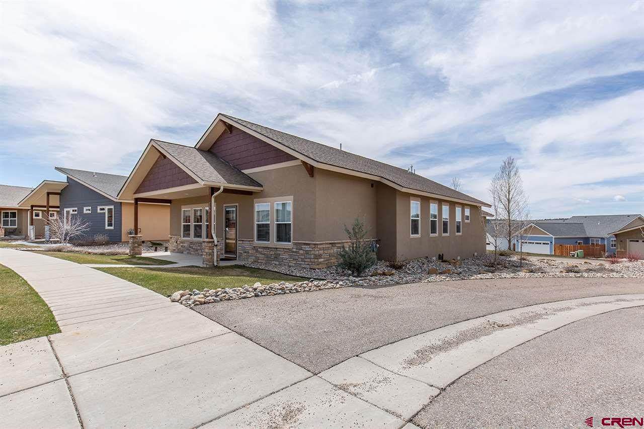 150 Oxbow Circle - Photo 1