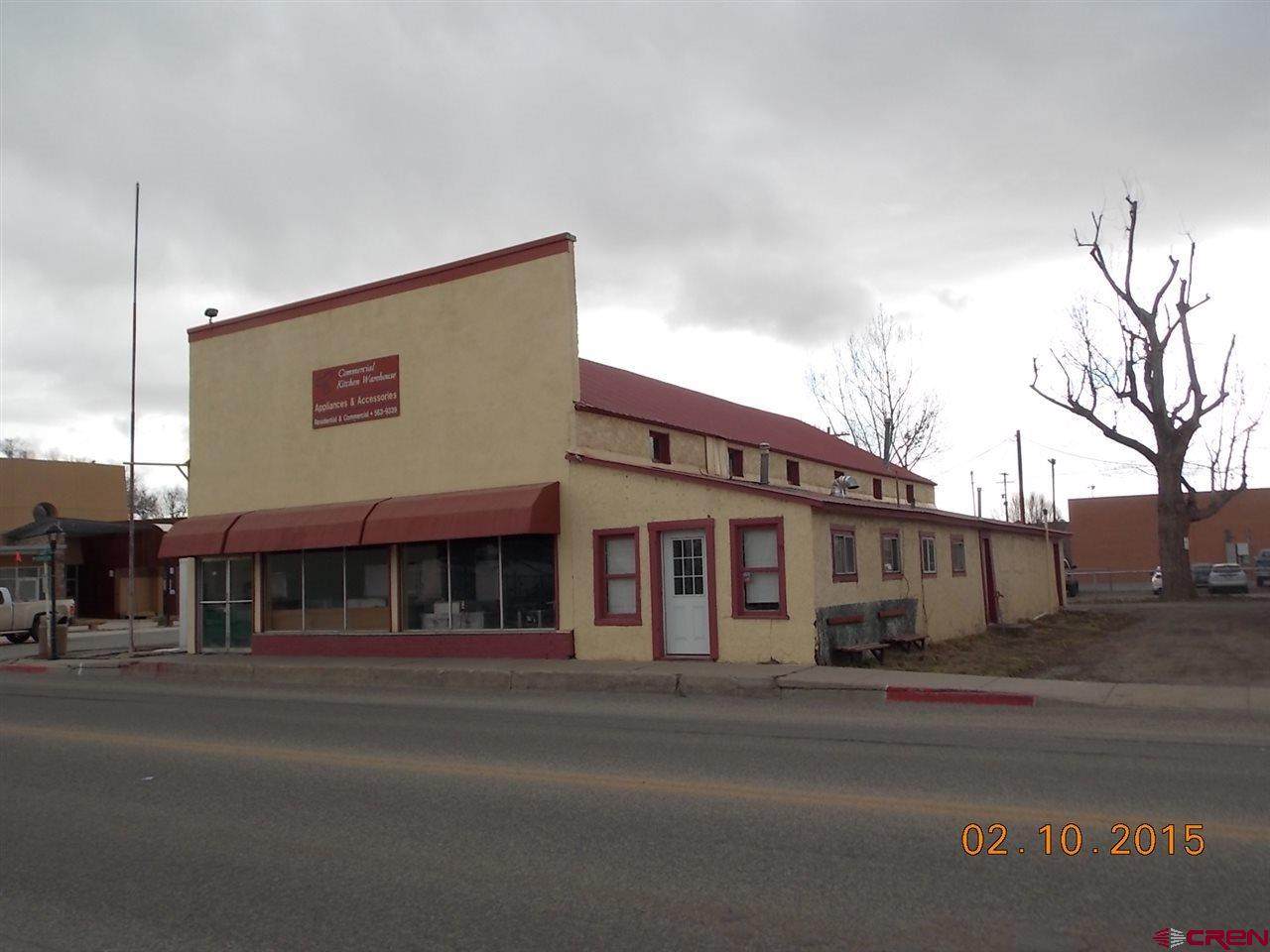 500 Goddard Avenue - Photo 1