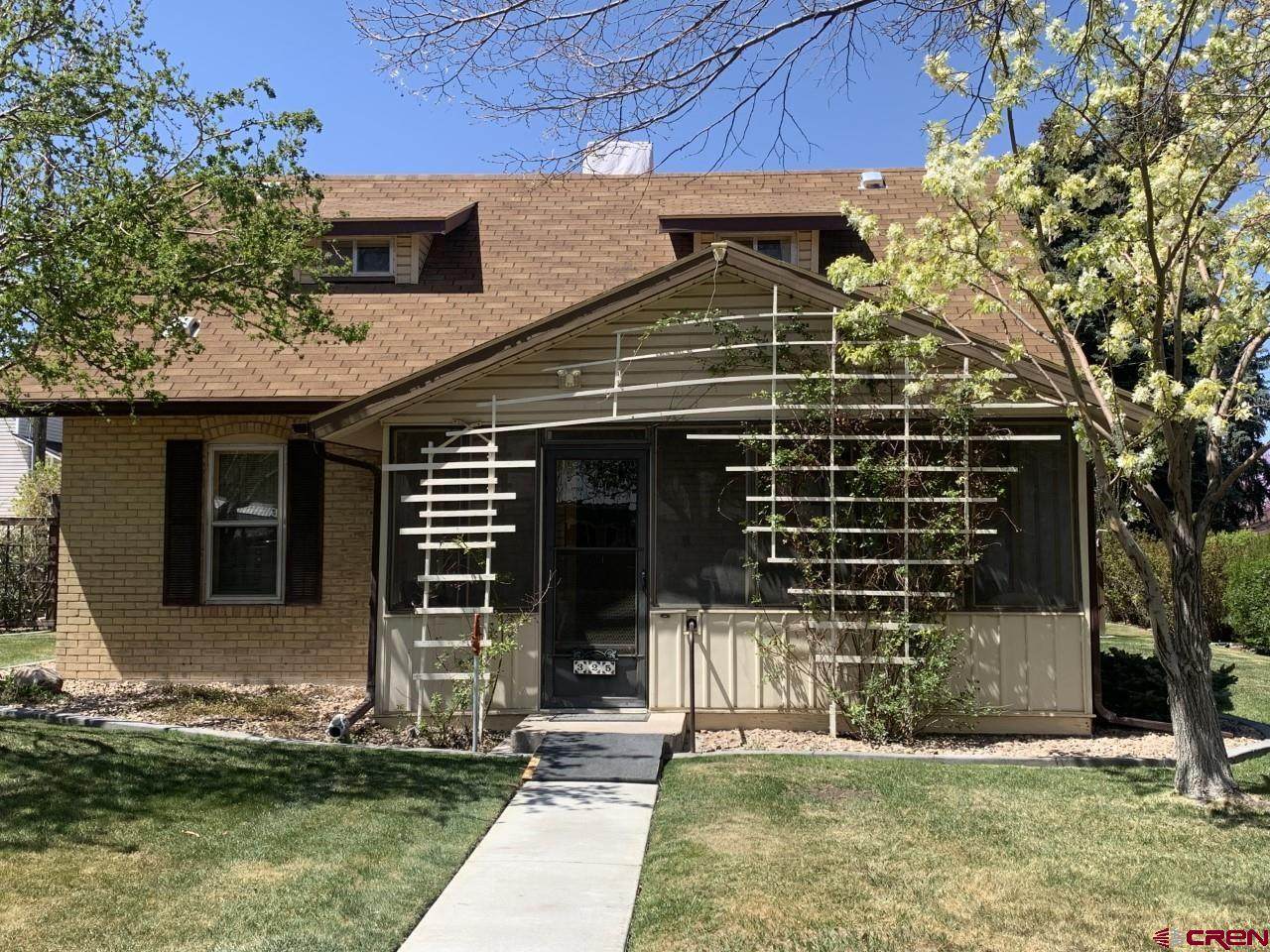 325 Leon Street - Photo 1