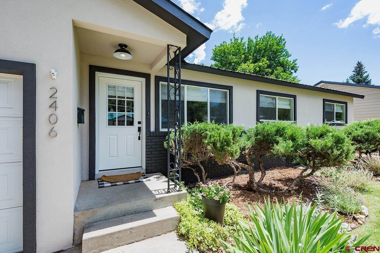 2406 Delwood Avenue - Photo 1