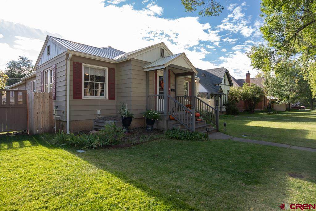 1870 2nd Avenue - Photo 1