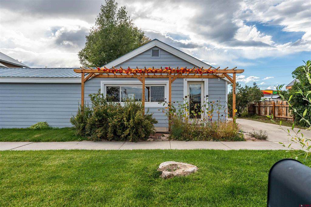 109 Boulevard Street - Photo 1