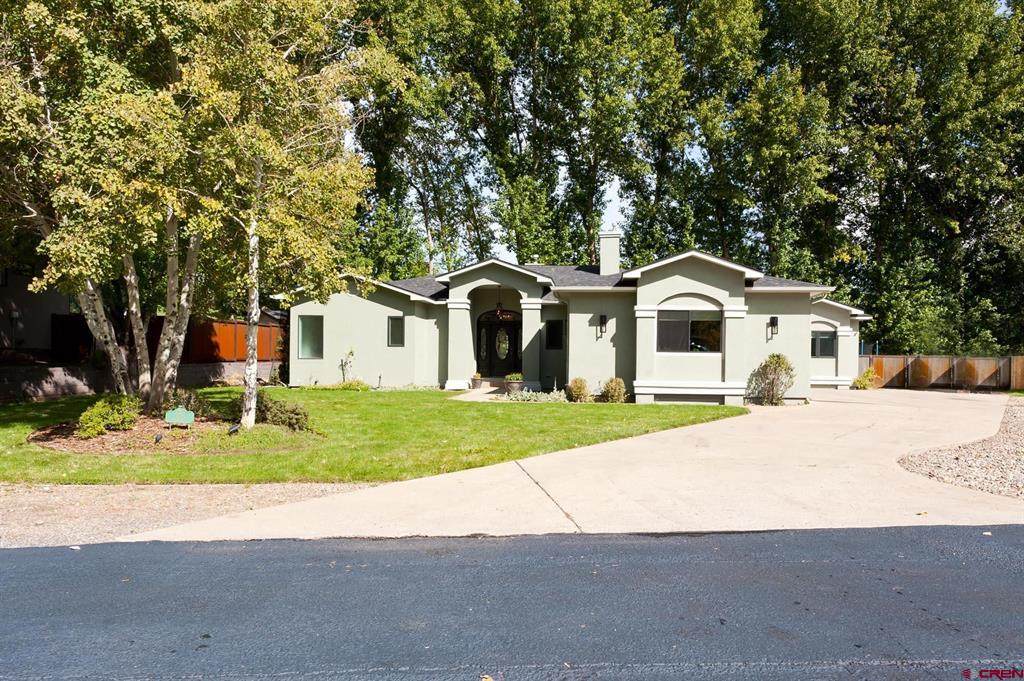 125 Linda Court - Photo 1