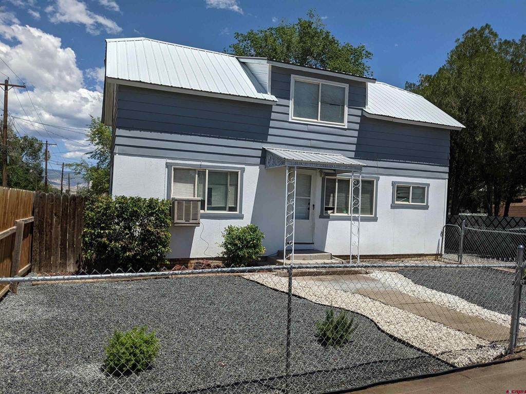 411 7th Street - Photo 1