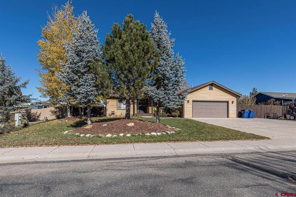 715 Lupine Drive - Photo 1