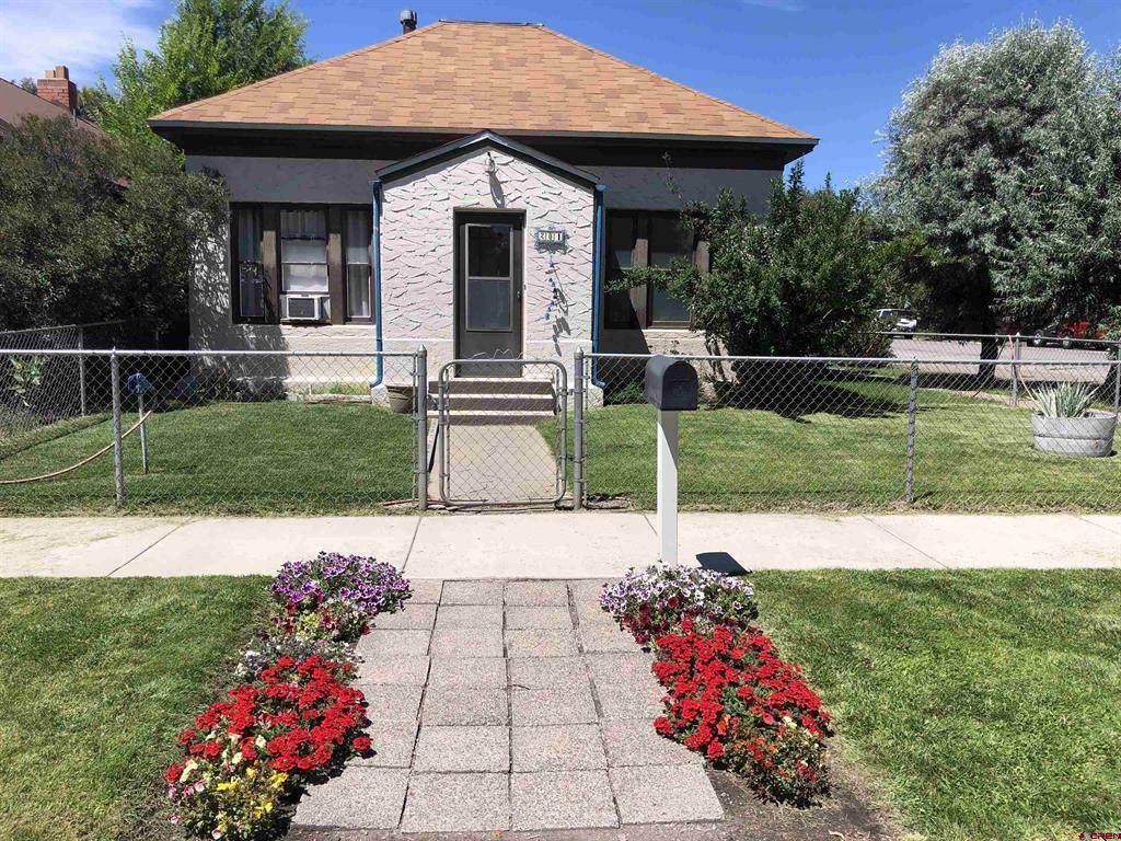 201 San Juan Ave - Photo 1