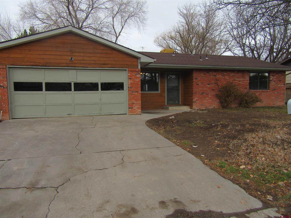 2834 Newport Circle - Photo 1