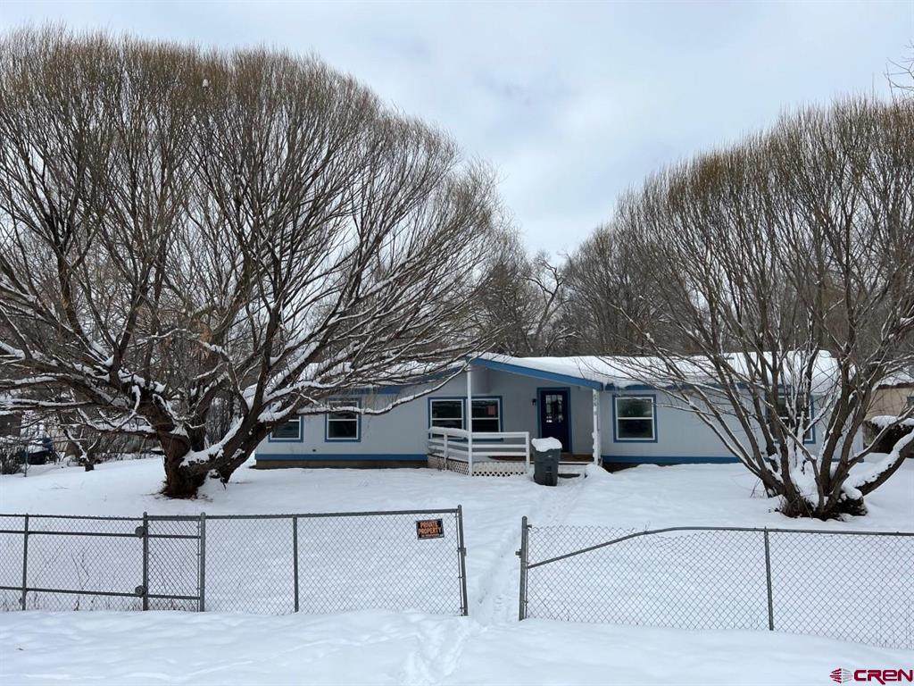 815 Shoshone Avenue - Photo 1
