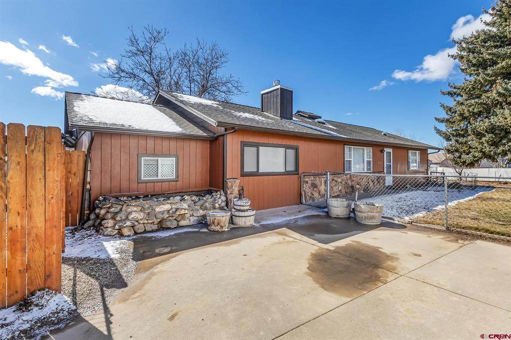295 Frontier Avenue - Photo 1