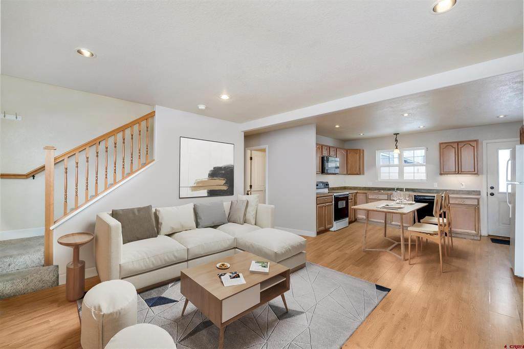 302 Van Tuyl Circle - Photo 1