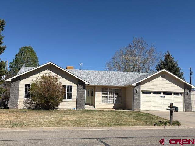 1702 Center St - Photo 1